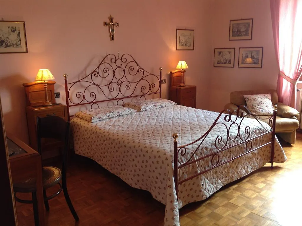 La Romita Ospitalita Rurale Familiare Villa Montisi 0*,  İtalya